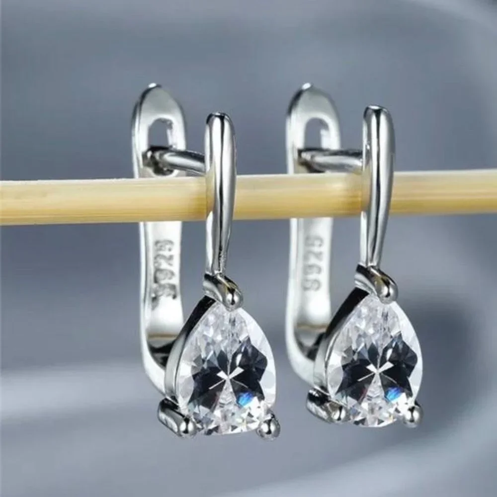 NEW 925 STERLING SILVER DIAMOND EARRINGS, NICE EARRINGS, CUTE EARRINGS. - Picture 1 of 3